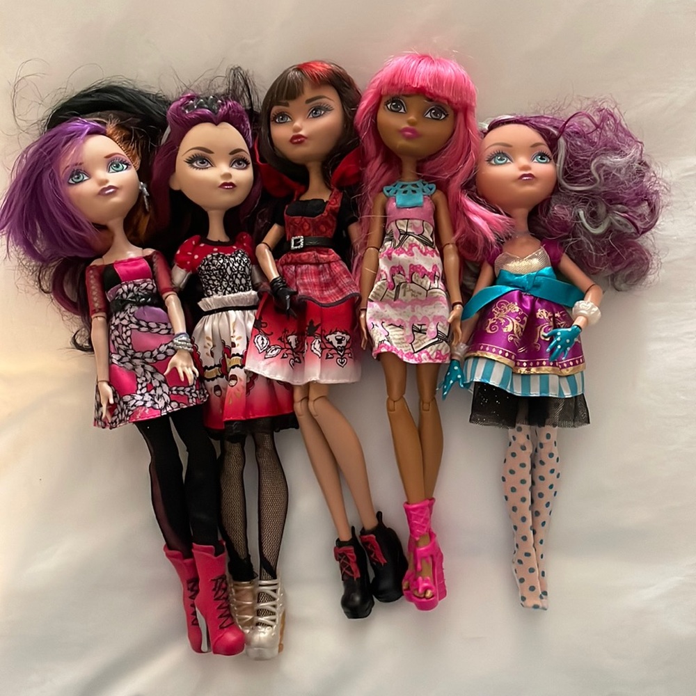 Ever After High Dolls Bundle